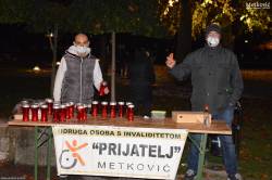 Svijece-za-Vukovar-Gradski-park-23